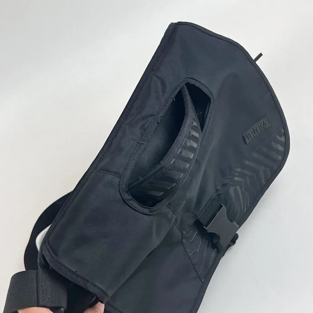 Volcom Messenger Bag Laptop Computer Corporate Black 2 Padded Sleeves Top Handle
